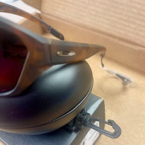 NEW OAKLEY PRIZM POLARIZED "SPLIT SHOT" SUNGLASSES - Picture 4 of 10